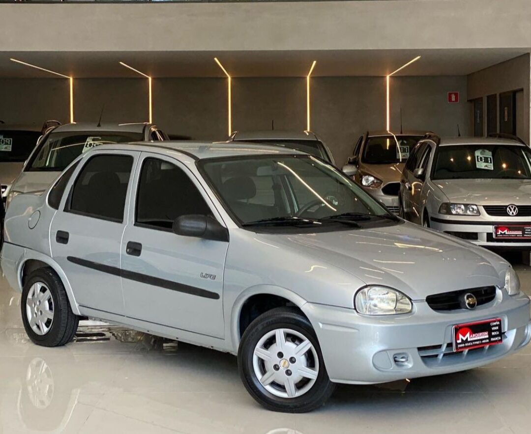 Corsa Sedan - 2005  Marquezin Veículos