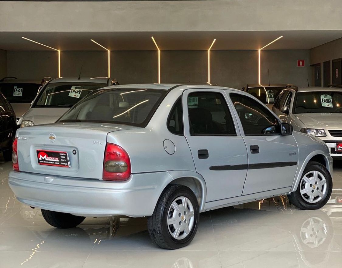 Corsa Sedan - 2005  Marquezin Veículos